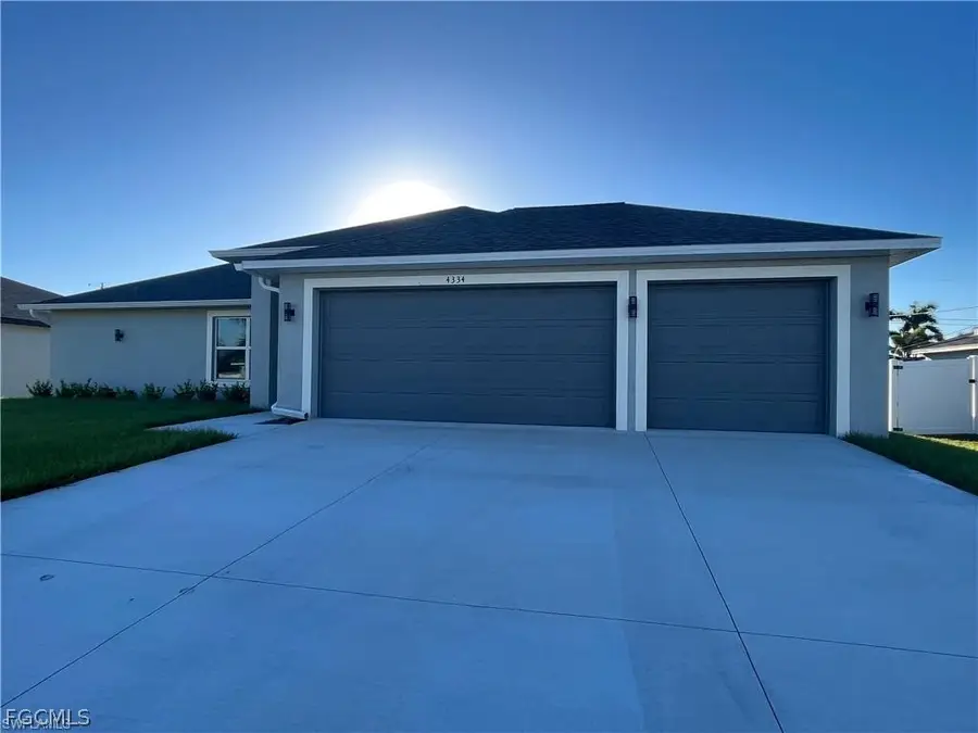 4334 SW 9th Place, Cape Coral, FL 33914 - #2