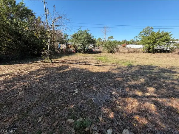 8086 Ebson Drive, North Fort Myers, FL 33917