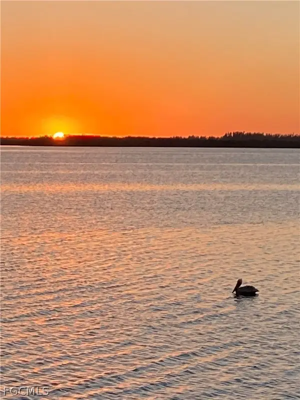 4712 Pine Island Road Nw, Matlacha, FL 33993