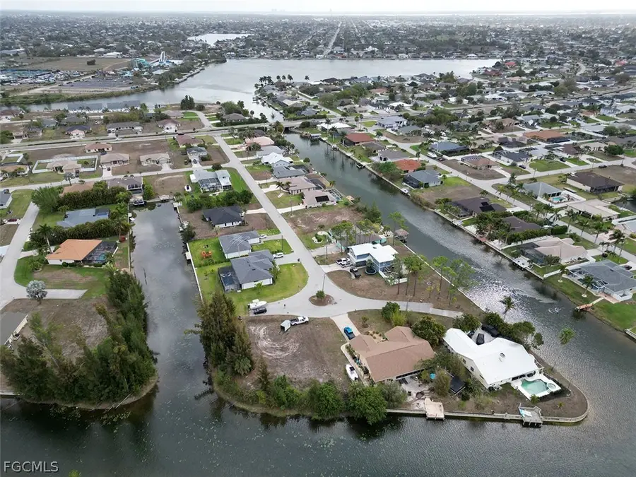 507 SW 7th Terrace, Cape Coral, FL 33991 - #2