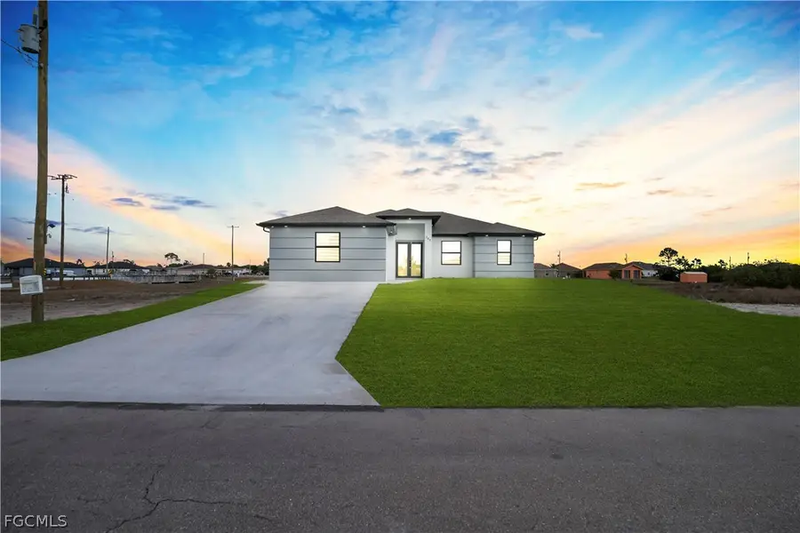 363 Paulcrest Avenue, Lehigh Acres, FL 33974 - #3