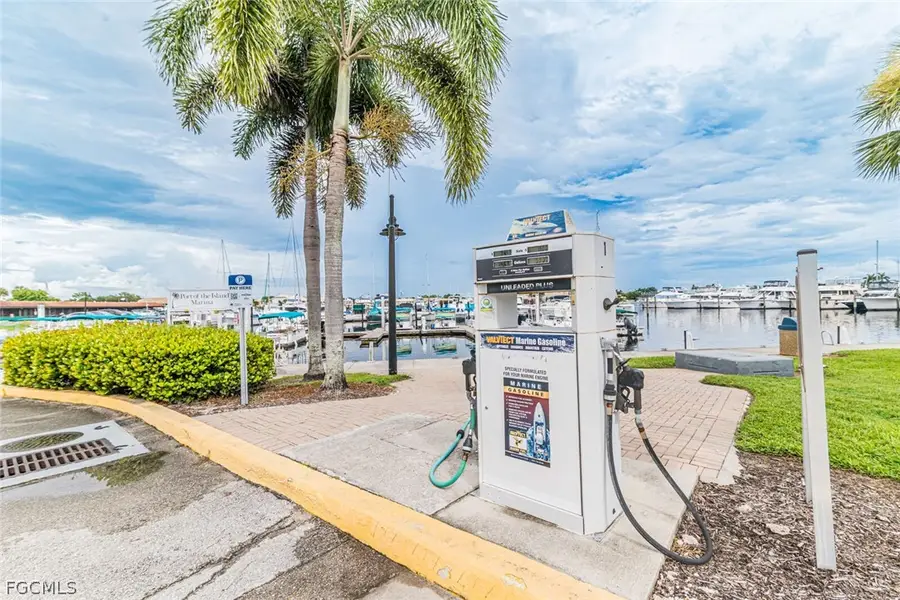 525 Newport Drive, Naples, FL 34114 - #2