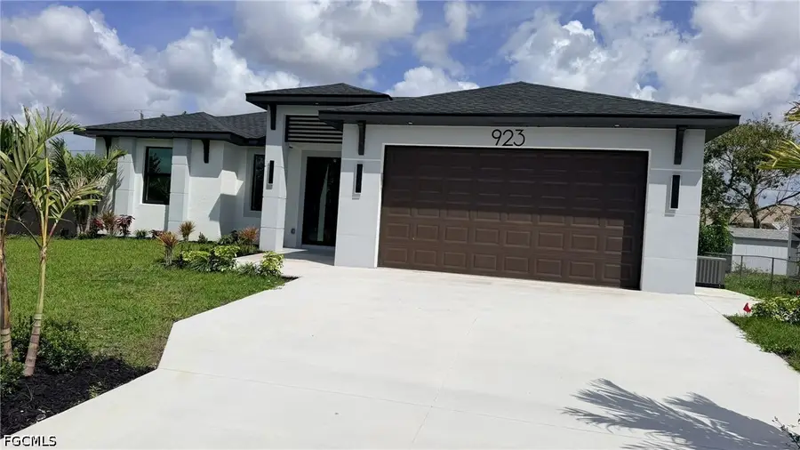 923 NE 17th Terrace, Cape Coral, FL 33909 - #2