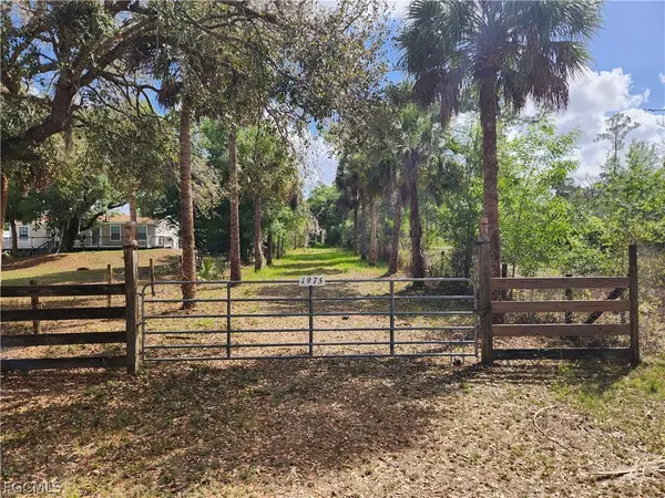 1975 Phillips Road, Labelle, FL 33935