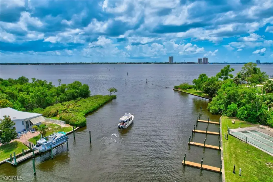 5554 Sir Walter Way, North Fort Myers, FL 33917 - #3