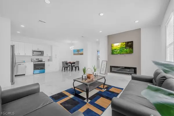 239 Milwaukee Boulevard, Lehigh Acres, FL 33974