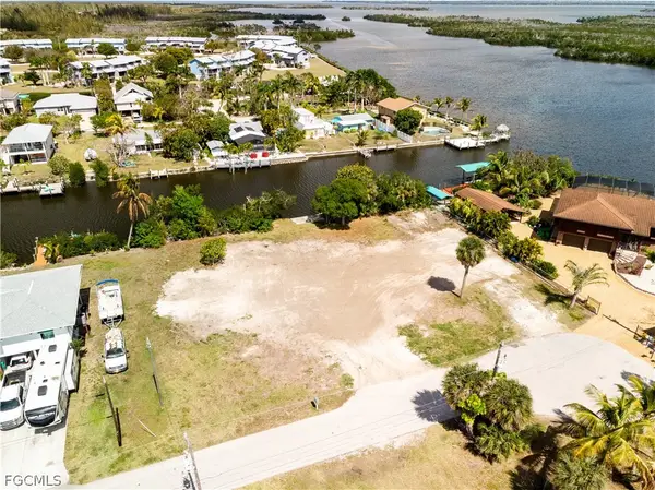 5226 Serenity Cove, Bokeelia, FL 33922