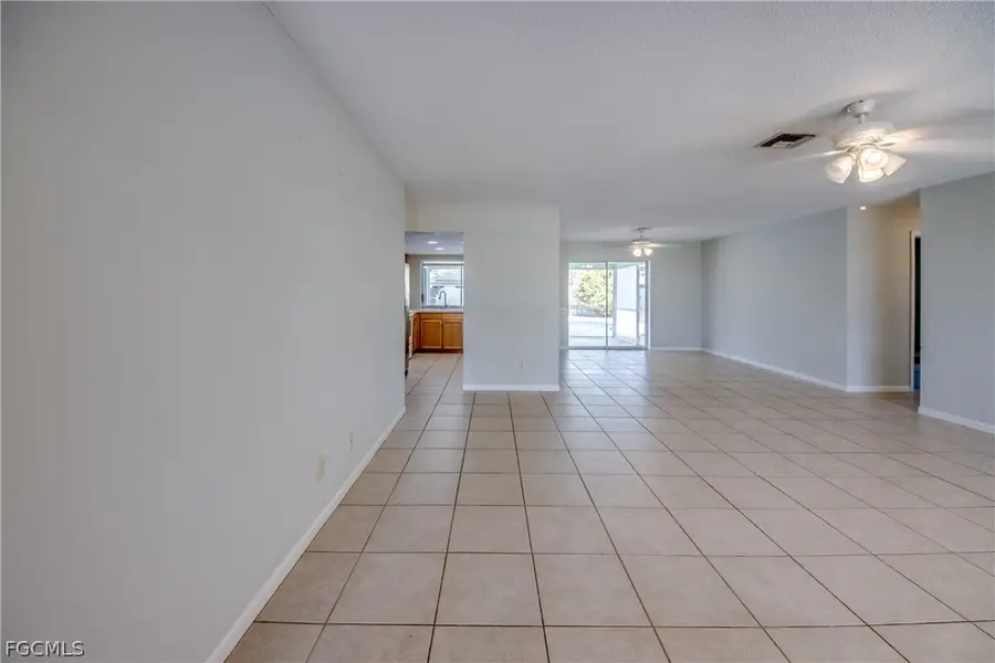 703 SE 33rd Street, Cape Coral, FL 33904 - #2