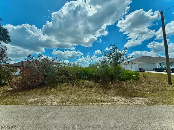 2613 71st Street W, Lehigh Acres, FL 33971