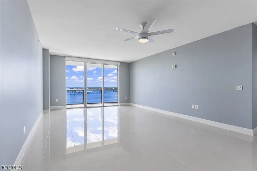 3000 Oasis Grand Boulevard #2405, Fort Myers, FL 33916 - #3