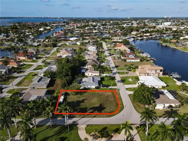 4403 SE 19th Avenue, Cape Coral, FL 33904
