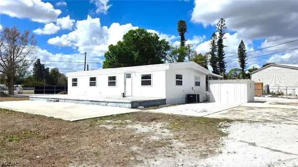 8180 Suncoast Drive, North Fort Myers, FL 33917