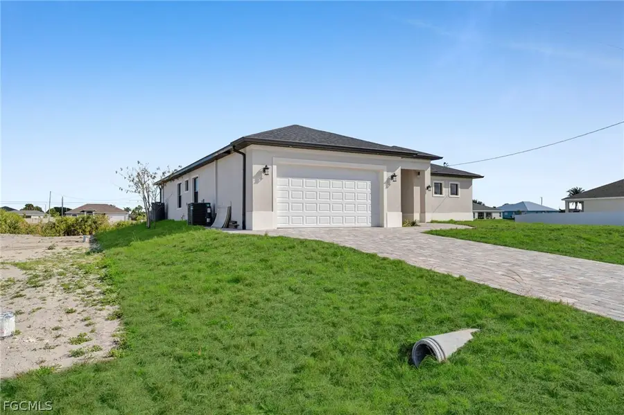 411 NE 25th Street, Cape Coral, FL 33909 - #2