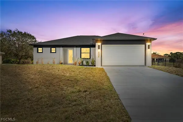 6004 Dora Avenue N, Lehigh Acres, FL 33971