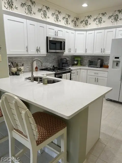 8840 Middlebrook Drive, Fort Myers, FL 33908 - #3