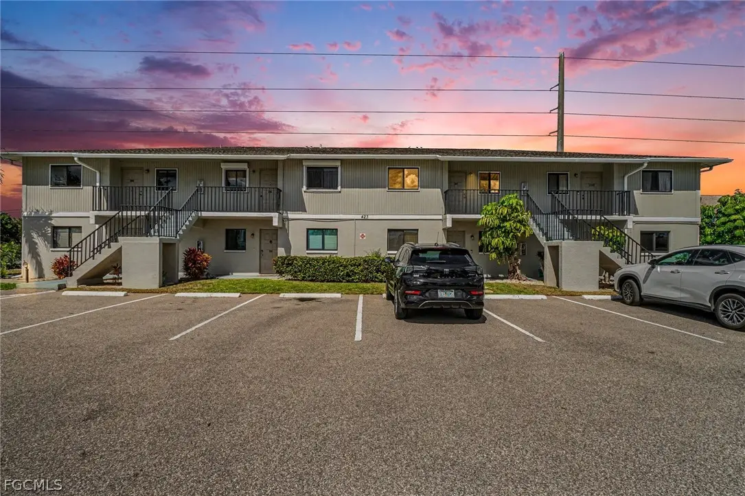 423 Cape Coral Parkway W #203 (207), Cape Coral, FL 33914 - #1