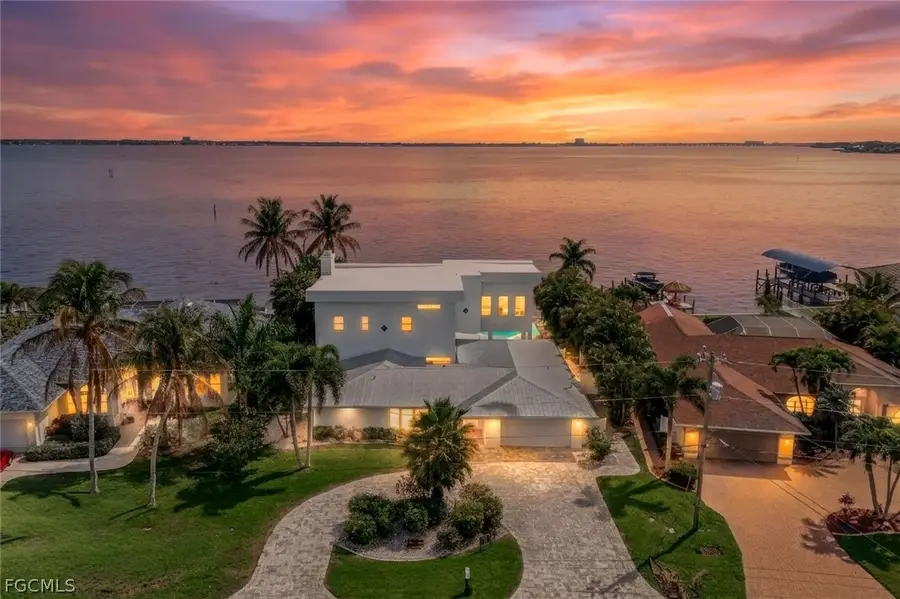 2302 SE 28th Street, Cape Coral, FL 33904 - #3