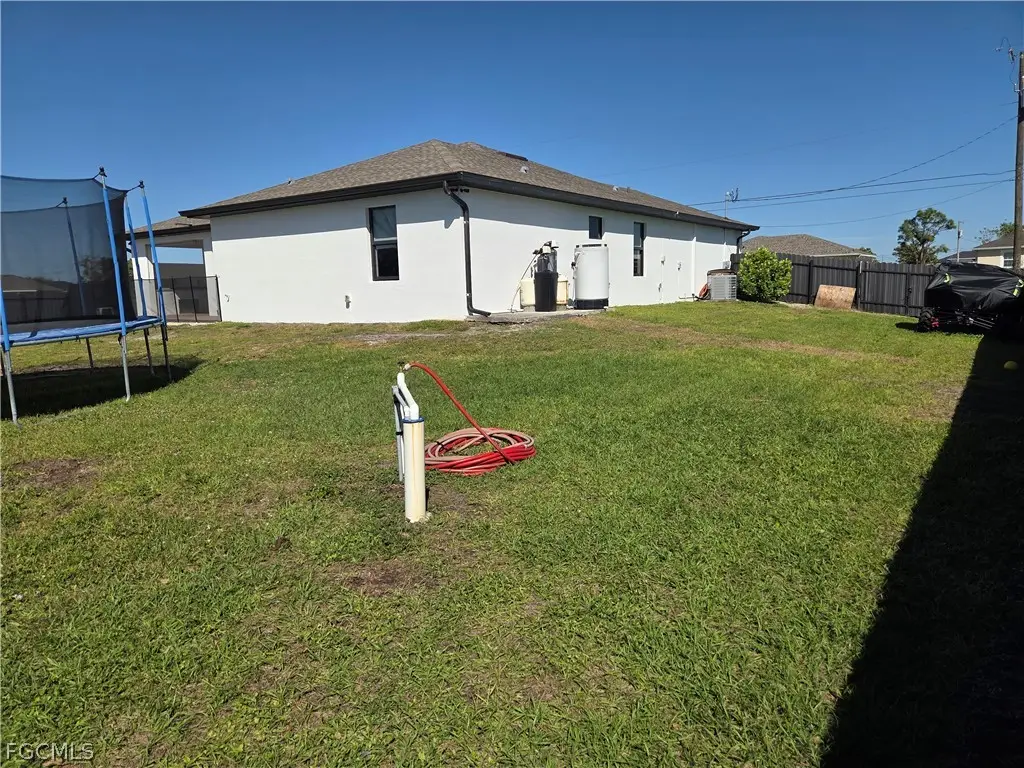 1140 NW 19th Avenue, Cape Coral, FL 33993 - #1