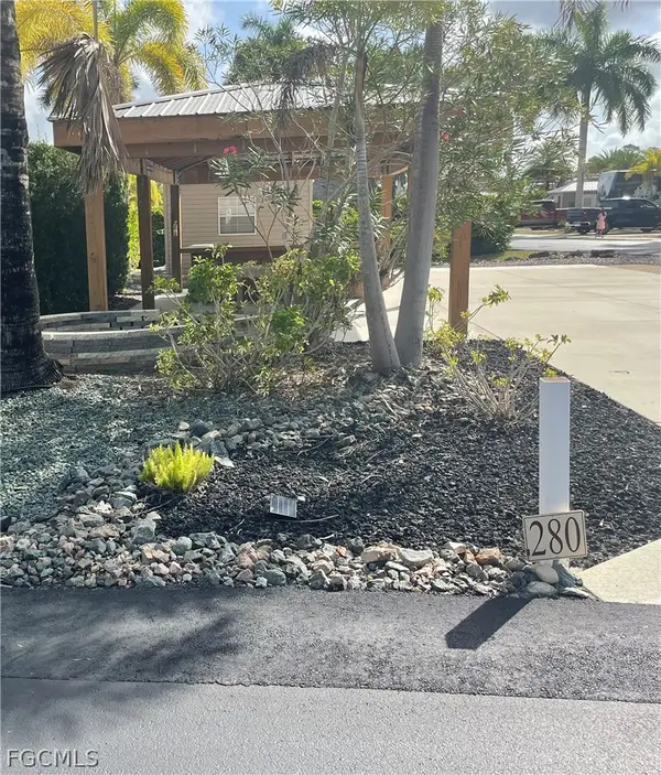 5235 Pineland Daisy Trail, Fort Myers, FL 33905