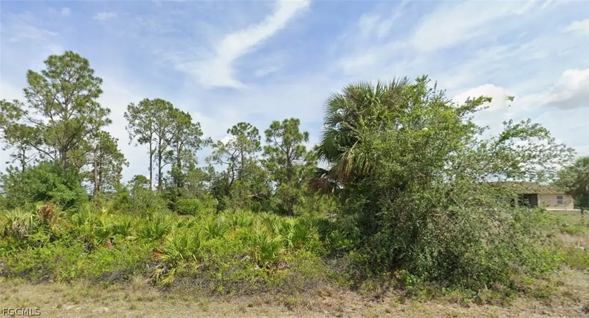 1226 Escarte Street E, Lehigh Acres, FL 33974 - #1