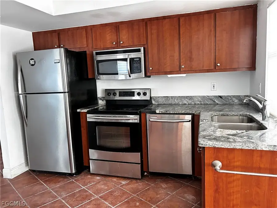 310 SE 29th Terrace, Cape Coral, FL 33904 - #3