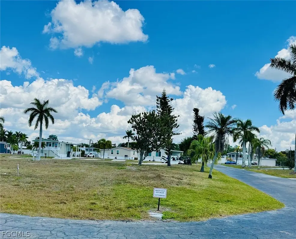 27 Cottonwood Drive, Fort Myers, FL 33908 - #1