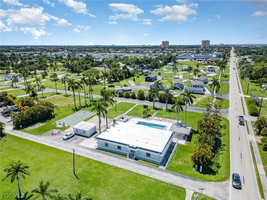27 Cottonwood Drive, Fort Myers, FL 33908 - #3