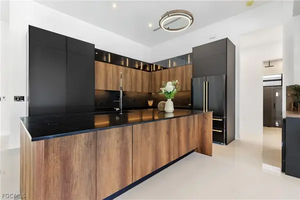 3321 SW 3rd Lane, Cape Coral, FL 33991