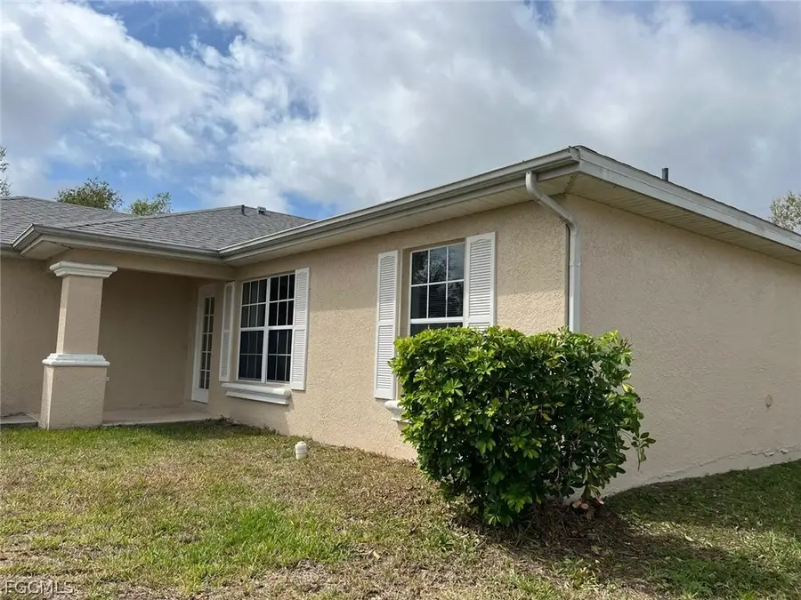 1808 SW 2nd Place, Cape Coral, FL 33991 - #2