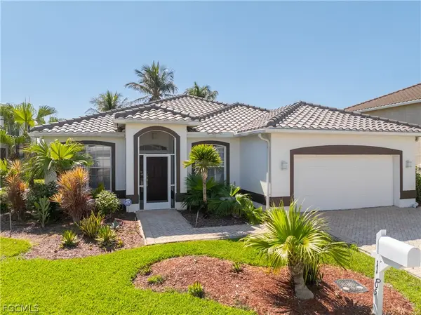 11005 Lakeland Circle, Fort Myers, FL 33913