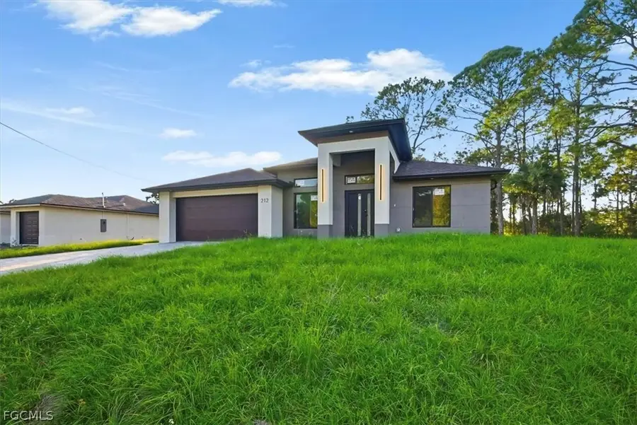 911 Cleveland Avenue, Lehigh Acres, FL 33972 - #2