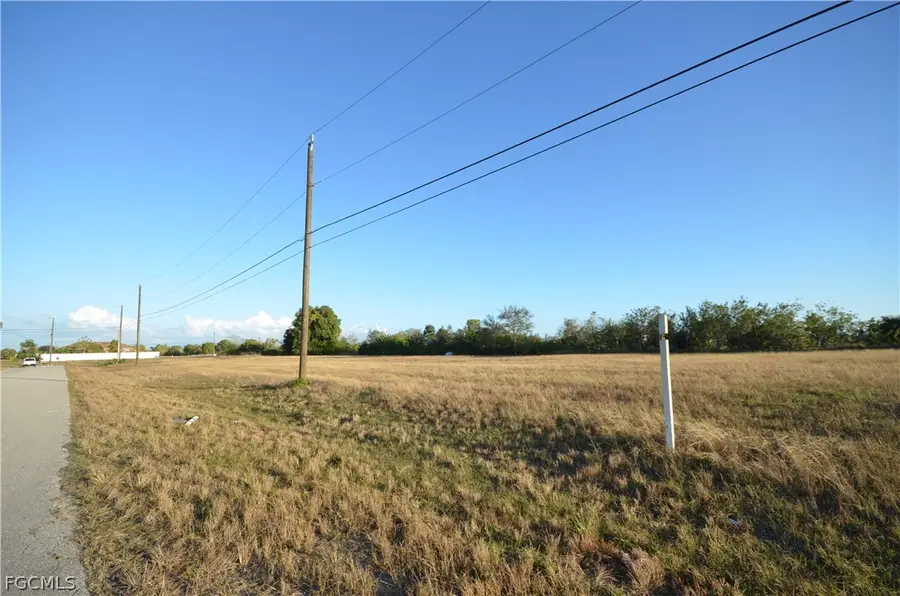 702 NE 12th Street, Cape Coral, FL 33909 - #2