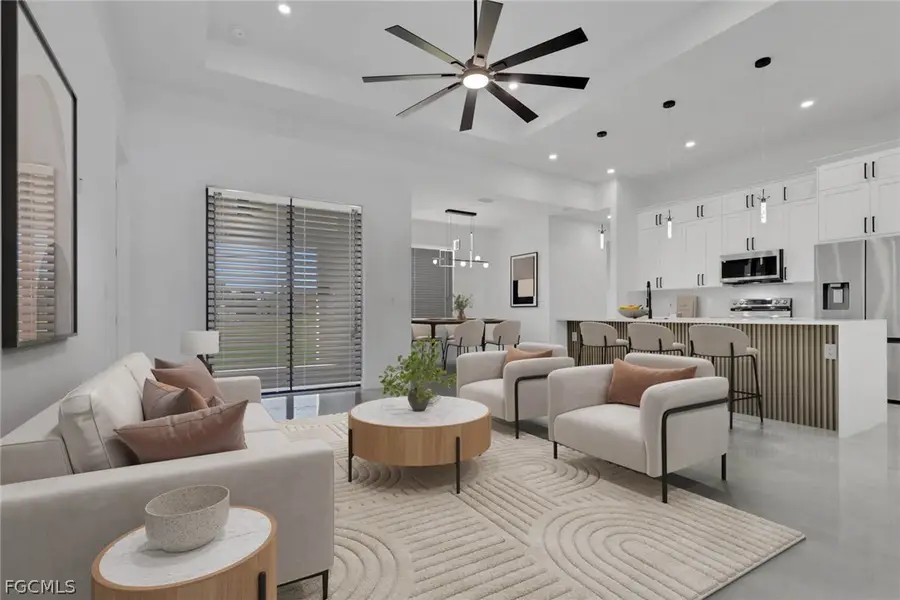 922 NE 5th Avenue, Cape Coral, FL 33909 - #2