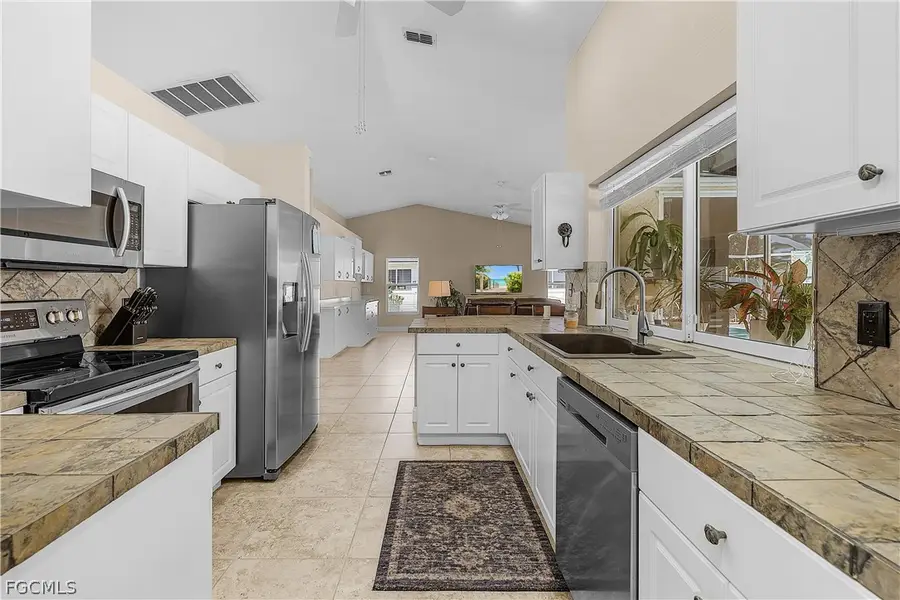 619 SE 30th Street, Cape Coral, FL 33904 - #3