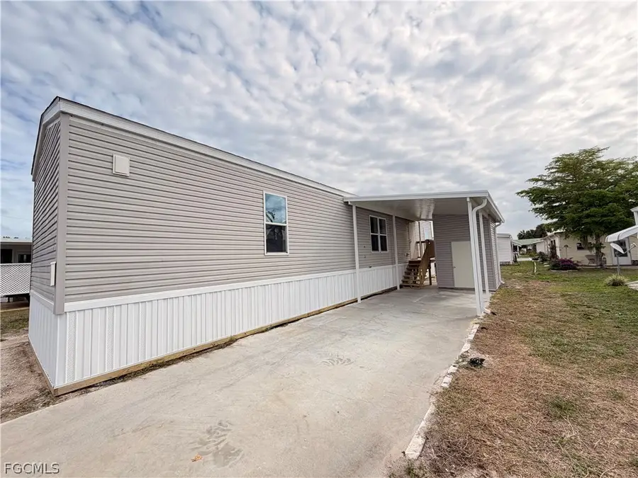 827 Peaceful Drive, North Fort Myers, FL 33917 - #2