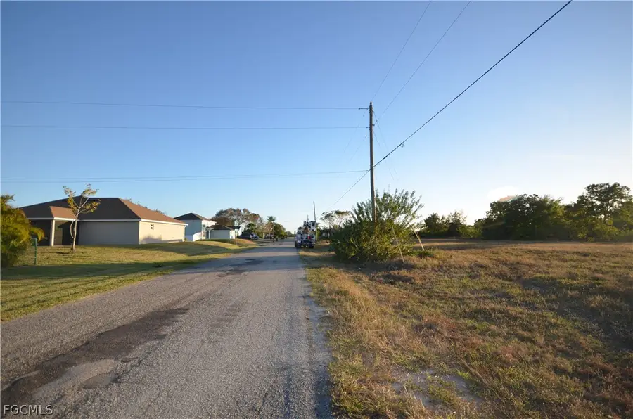 1304 NE 14th Avenue, Cape Coral, FL 33909 - #2