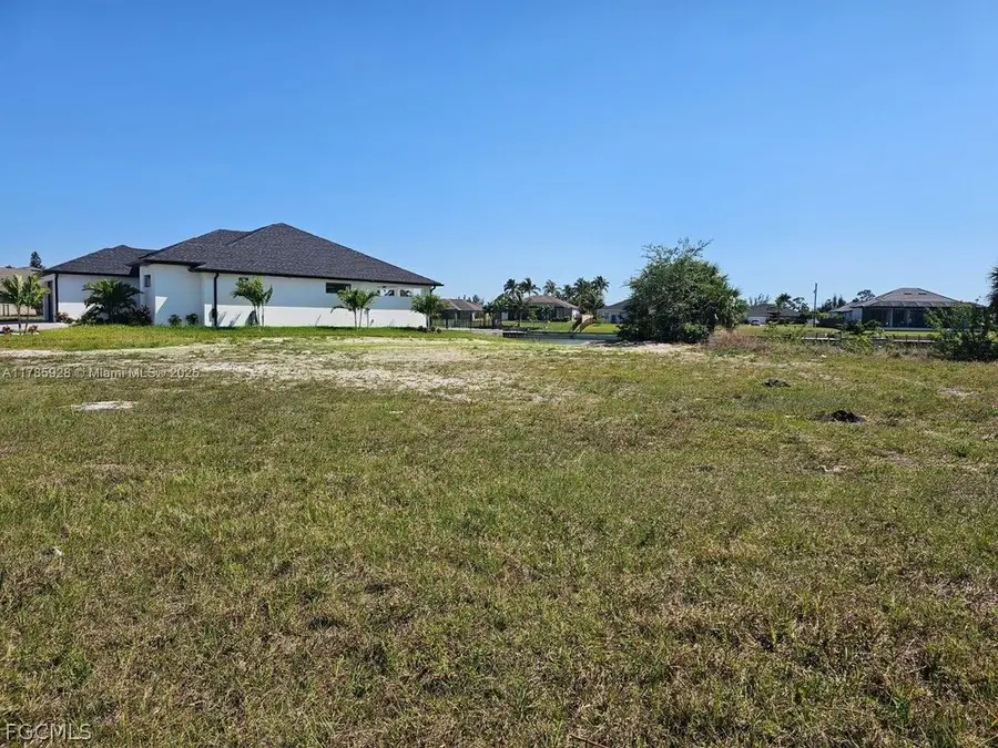 410 Nicholas Parkway E, Cape Coral, FL 33990 - #2