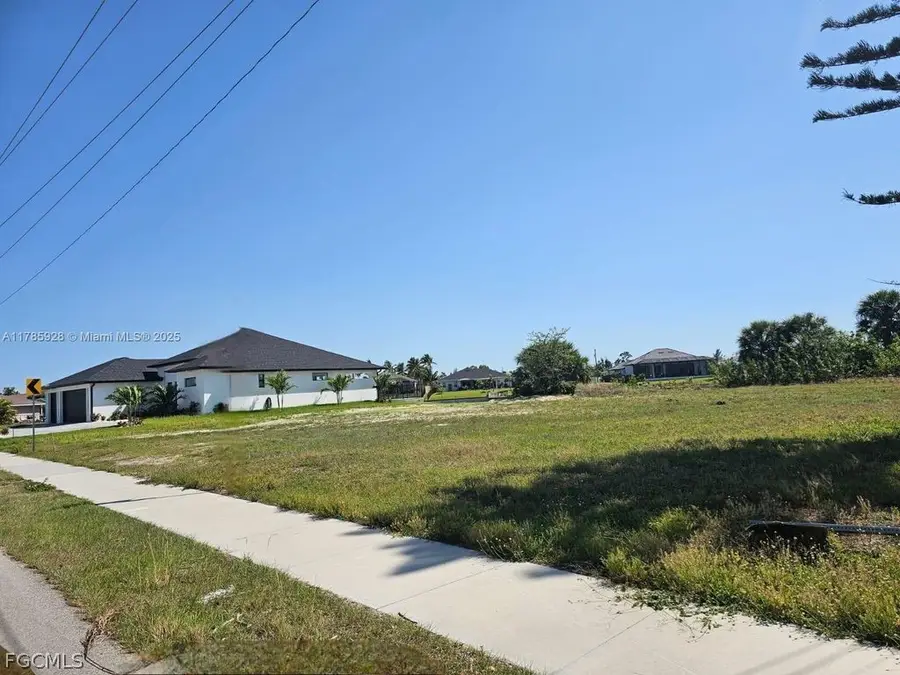 410 Nicholas Parkway E, Cape Coral, FL 33990 - #3