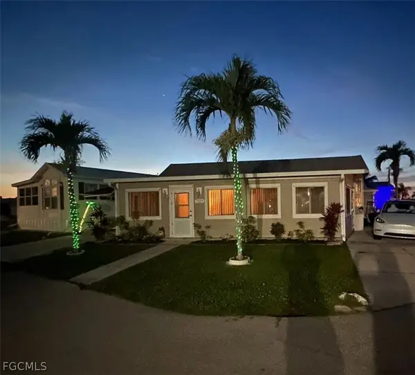 7029 Granada Lakes Drive, Fort Myers, FL 33967