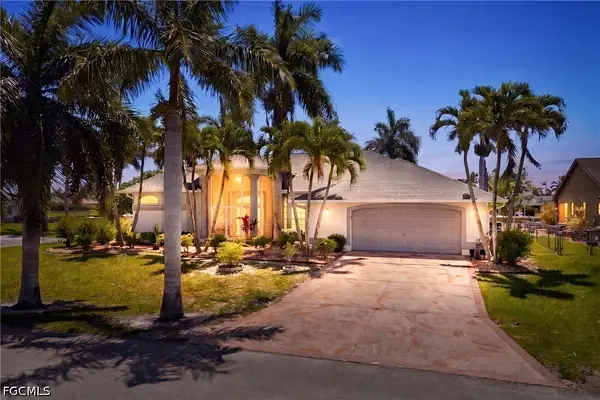 928 SE 33rd Street, Cape Coral, FL 33904