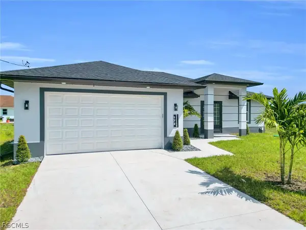 172 Pembroke Street, Lehigh Acres, FL 33974