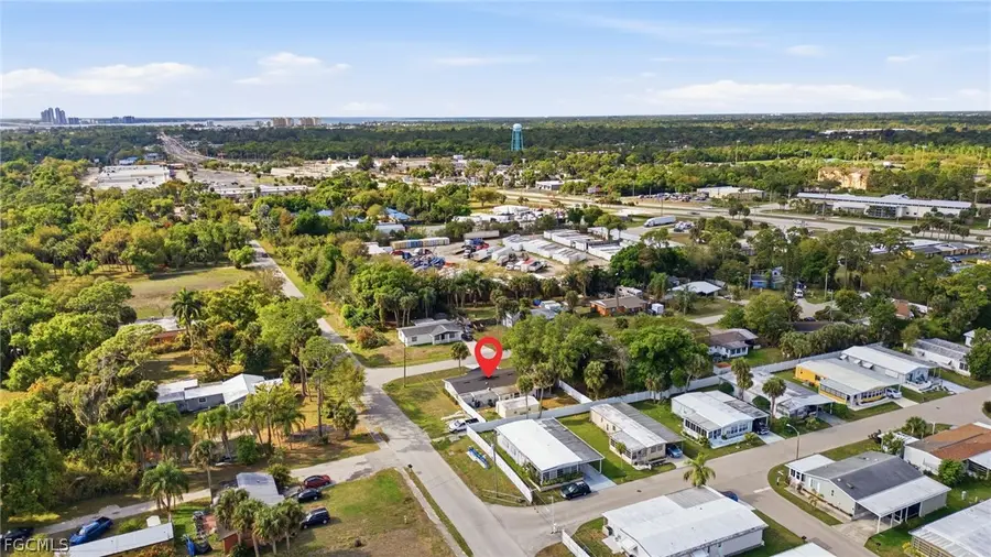 1870 Queen Court, North Fort Myers, FL 33917 - #2