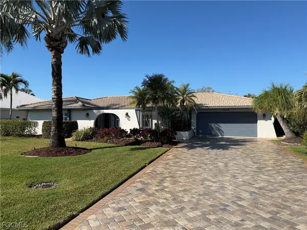 28404 Las Palmas Circle, Bonita Springs, FL 34135