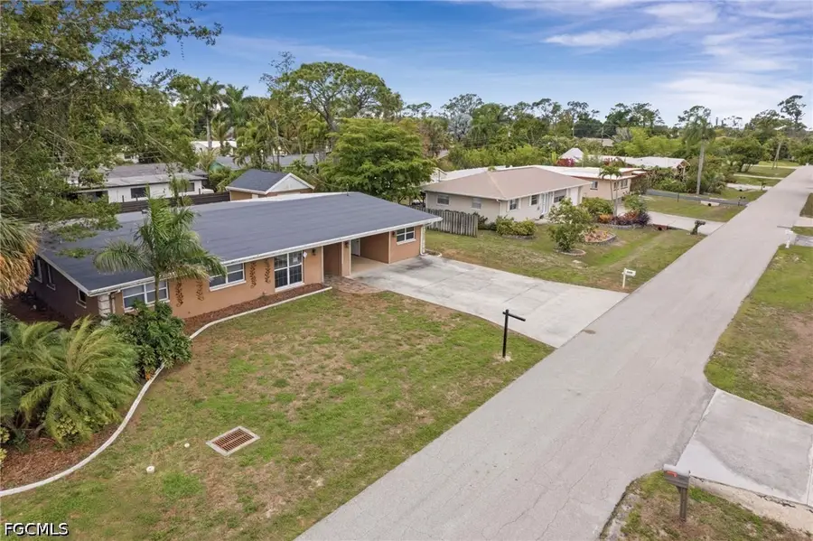 2436 Ephraim Avenue, Fort Myers, FL 33907 - #2