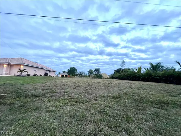 1903 NE 10th Avenue, Cape Coral, FL 33909