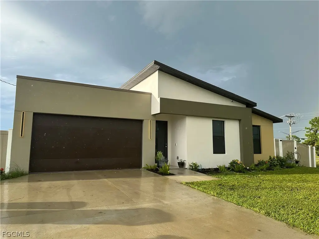 1613 N Gator Circle, Cape Coral, FL 33909 - #1