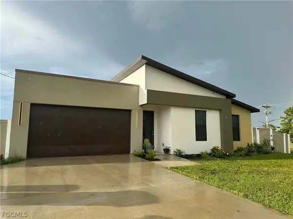 1613 N Gator Circle, Cape Coral, FL 33909