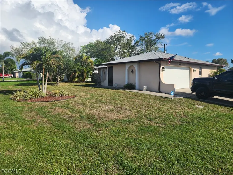 2102 SE 8th Terrace, Cape Coral, FL 33990 - #3