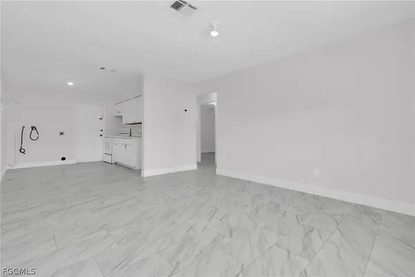 5455/5457 Tenth Avenue, Fort Myers, FL 33907