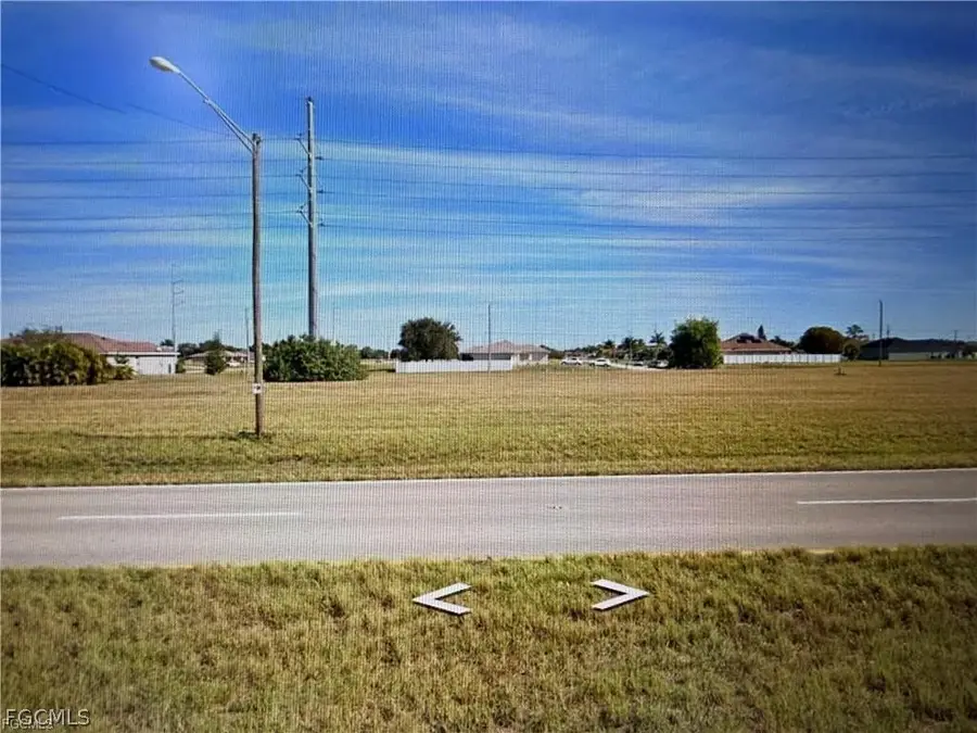 618 El Dorado Boulevard N, Cape Coral, FL 33993 - #2